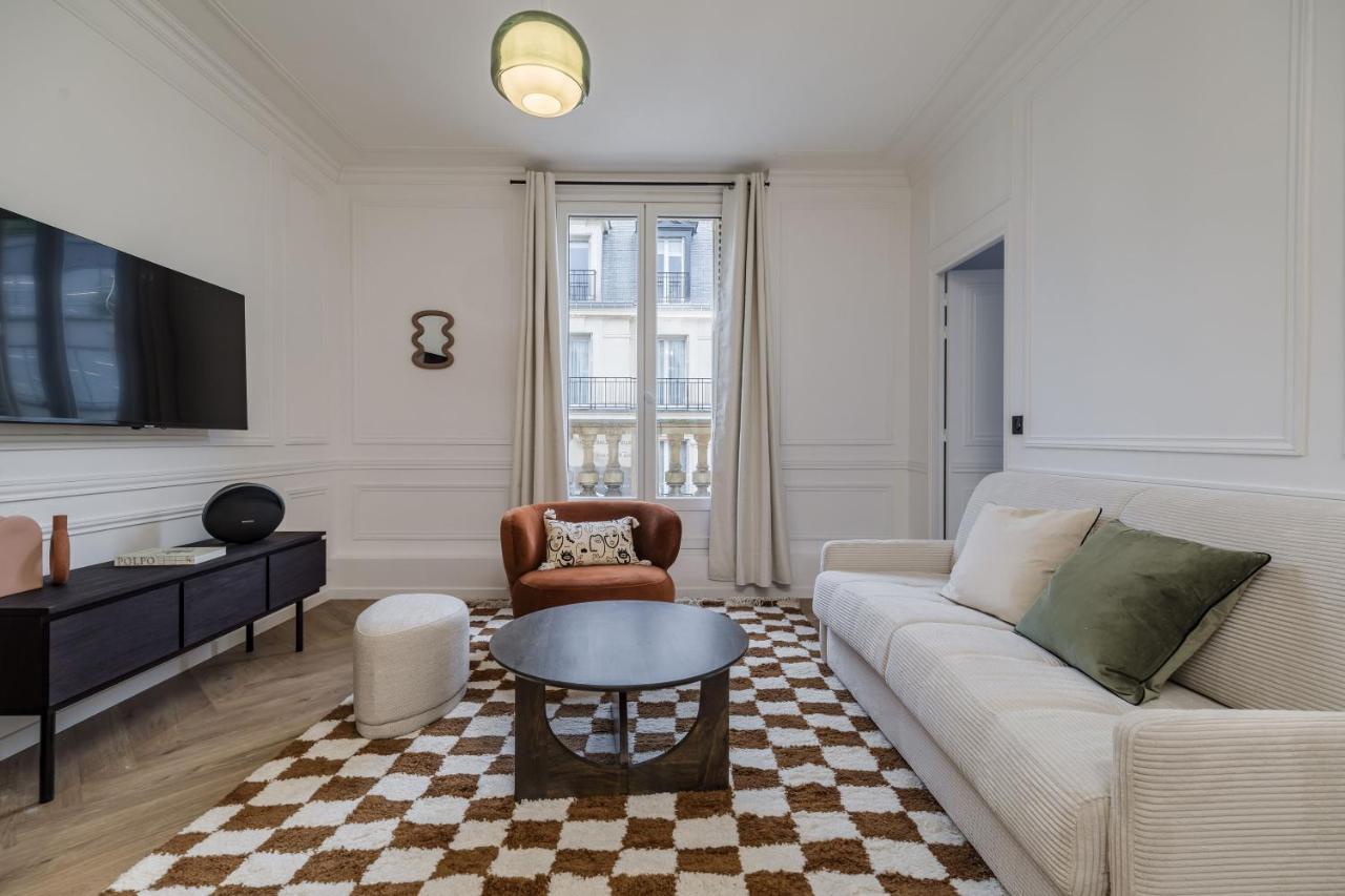 Poetic Stay - Champs Elysees Paris Exterior foto